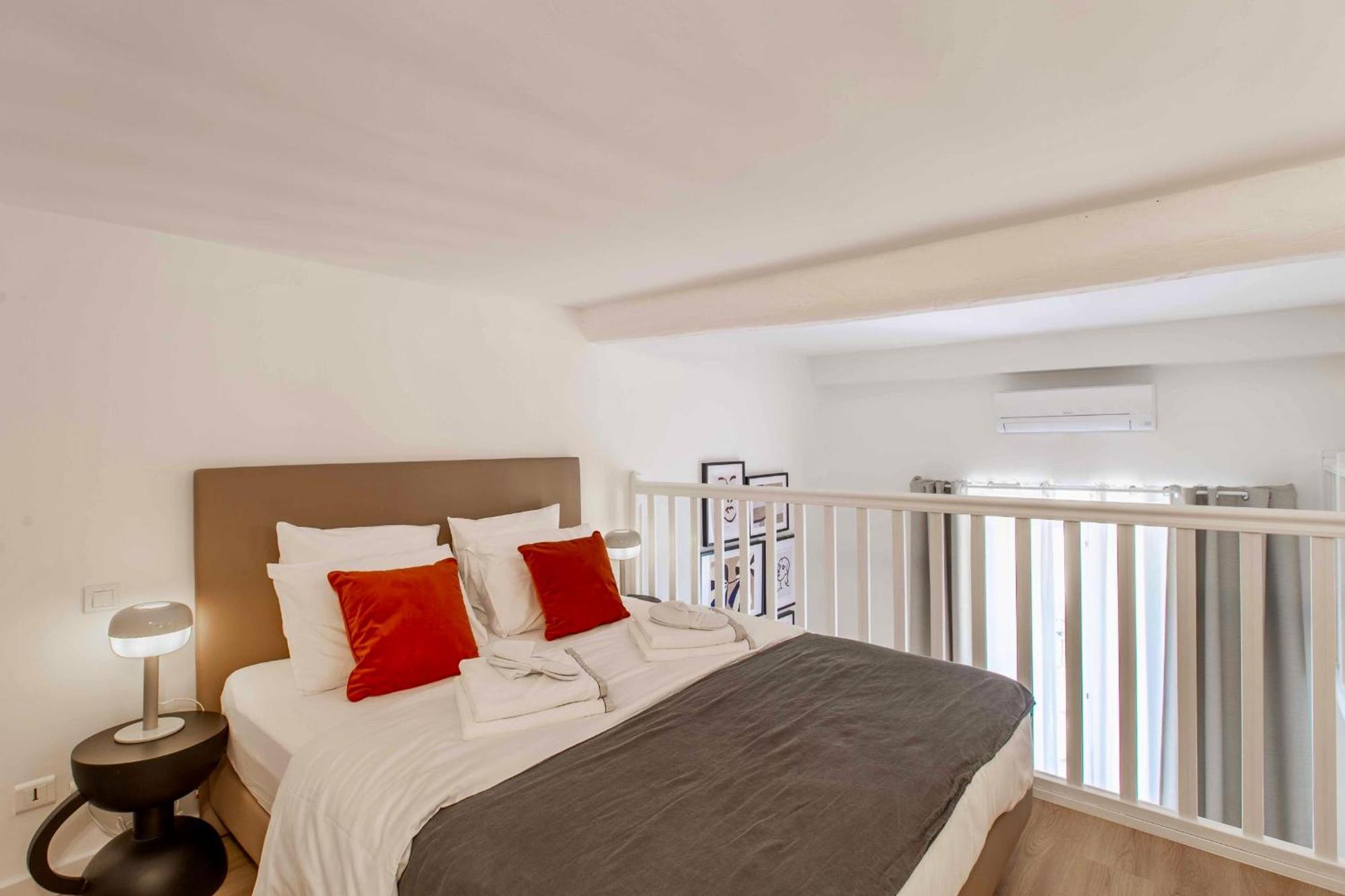 Suede Promenade Duplex Apartment At 1 Min From The Sea 2 Bathrooms Nice Eksteriør billede